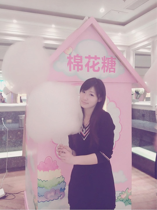 it\'s me ,a lovely china  girl
